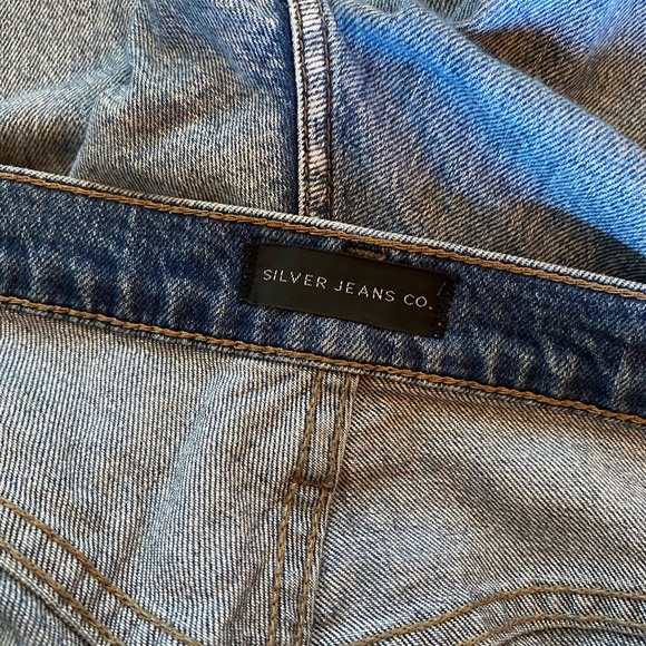 🩵Silver Crop Jeans ✨3 FOR $20✨ - Picture 6 of 6